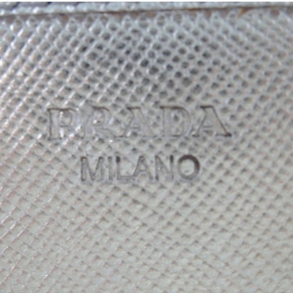 Authentic PRADA Wallet Leather - Picture 15 of 16